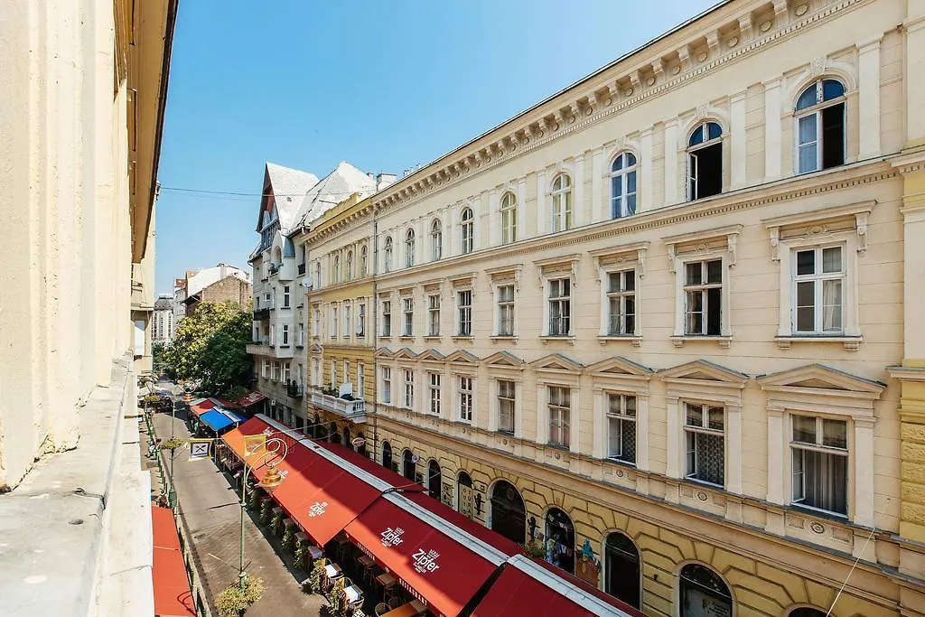 Indigo Apartment With Free Parking Budapest