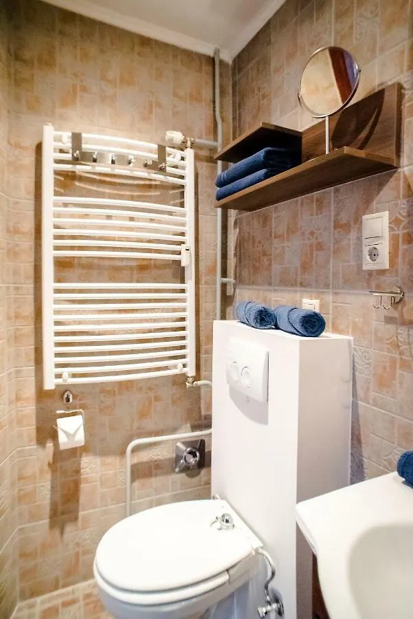 Indigo Apartment With Free Parking Budapest